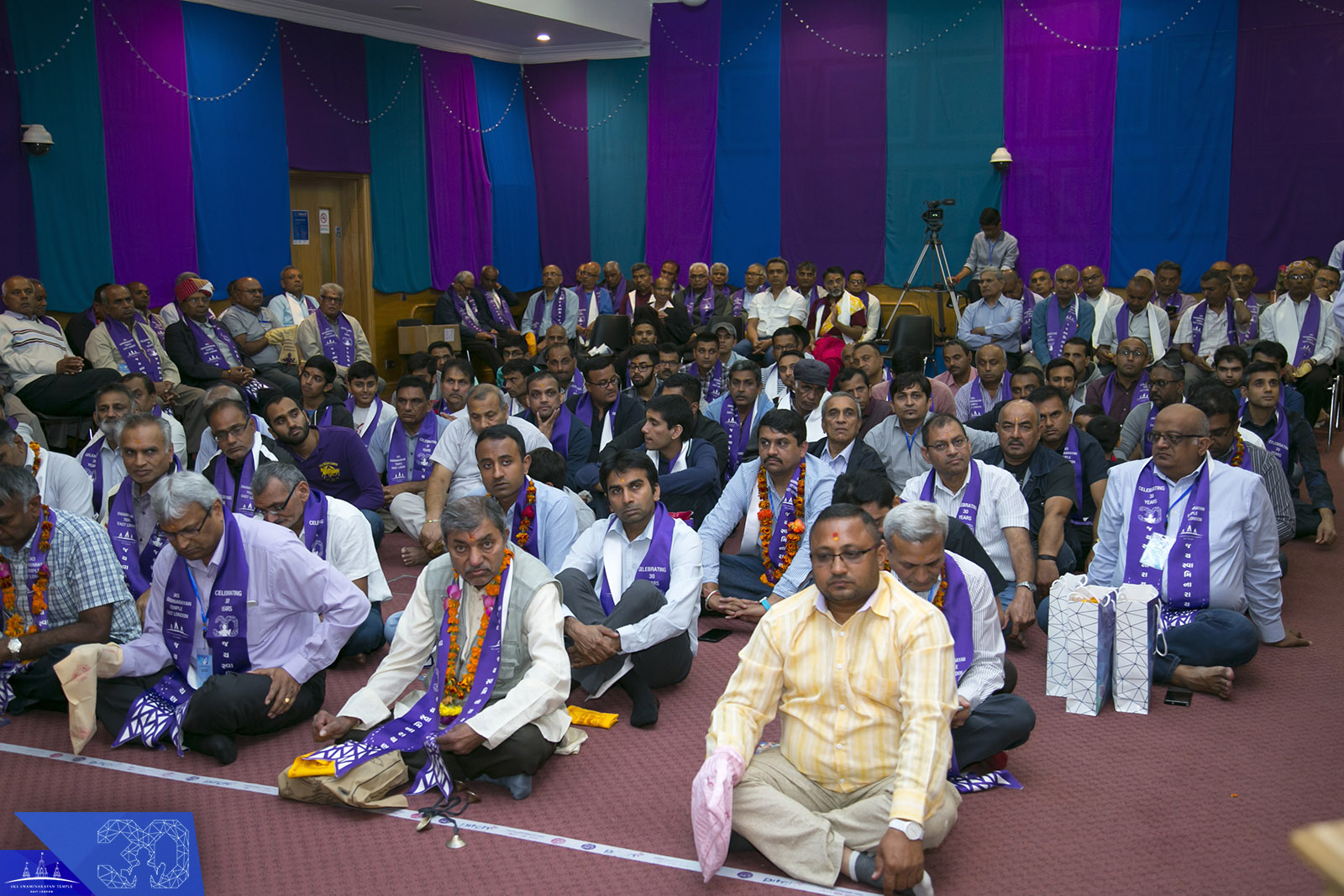 ©1987-2017 SKS Swaminarayan Temple East London